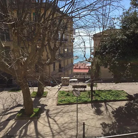 Piazza Alario Lejlighed Salerno