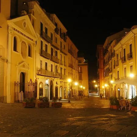 Piazza Alario Lejlighed Salerno